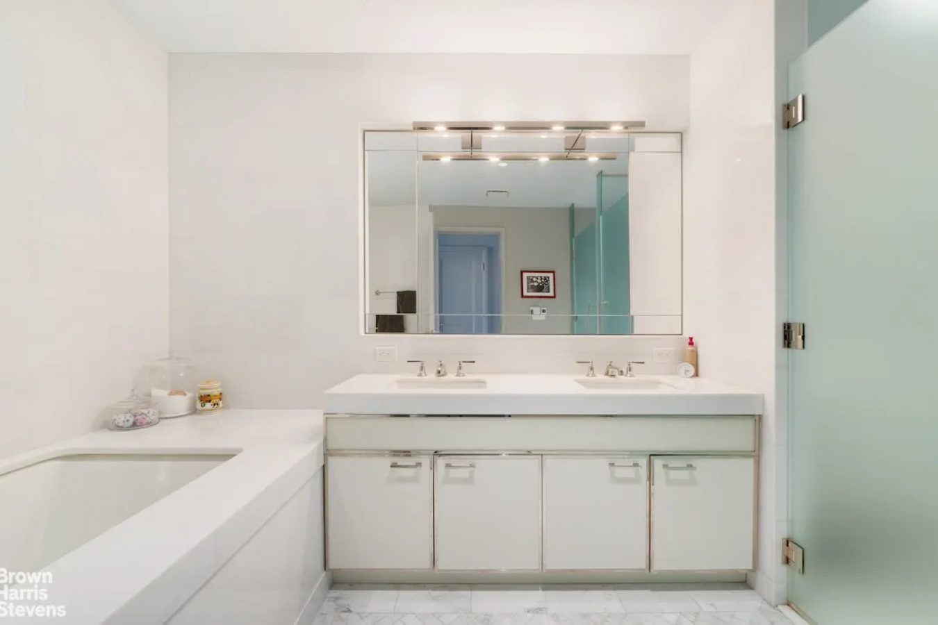 New York, New York, 10075, United States, 4 Bedrooms Bedrooms, ,4 BathroomsBathrooms,Residential,For Sale,2049713