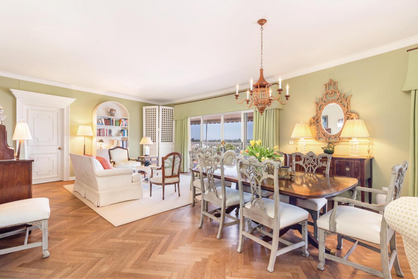Palm Beach, Florida, 33480, United States, 3 Bedrooms Bedrooms, ,3 BathroomsBathrooms,Residential,For Sale,2049711