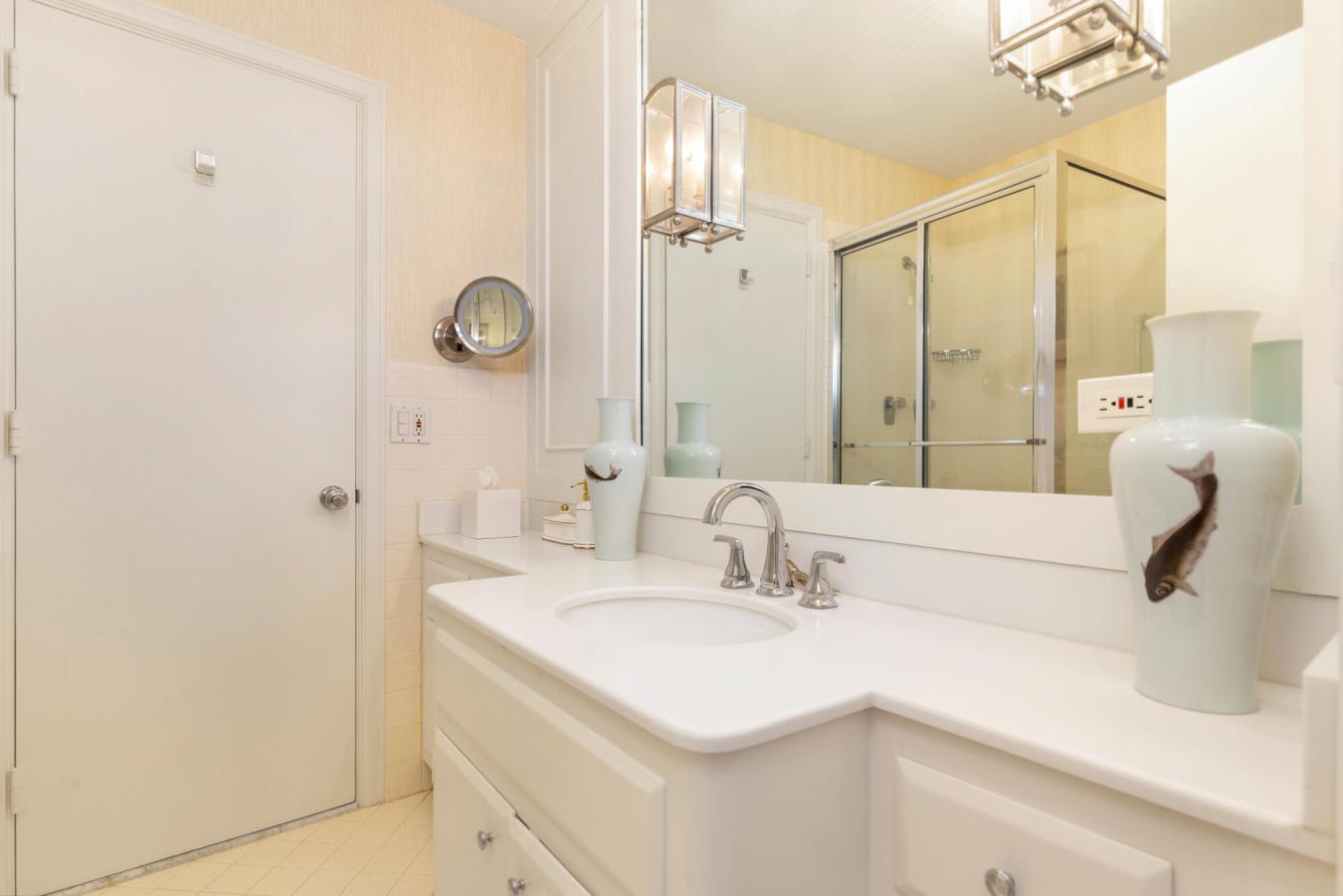 Palm Beach, Florida, 33480, United States, 3 Bedrooms Bedrooms, ,3 BathroomsBathrooms,Residential,For Sale,2049711