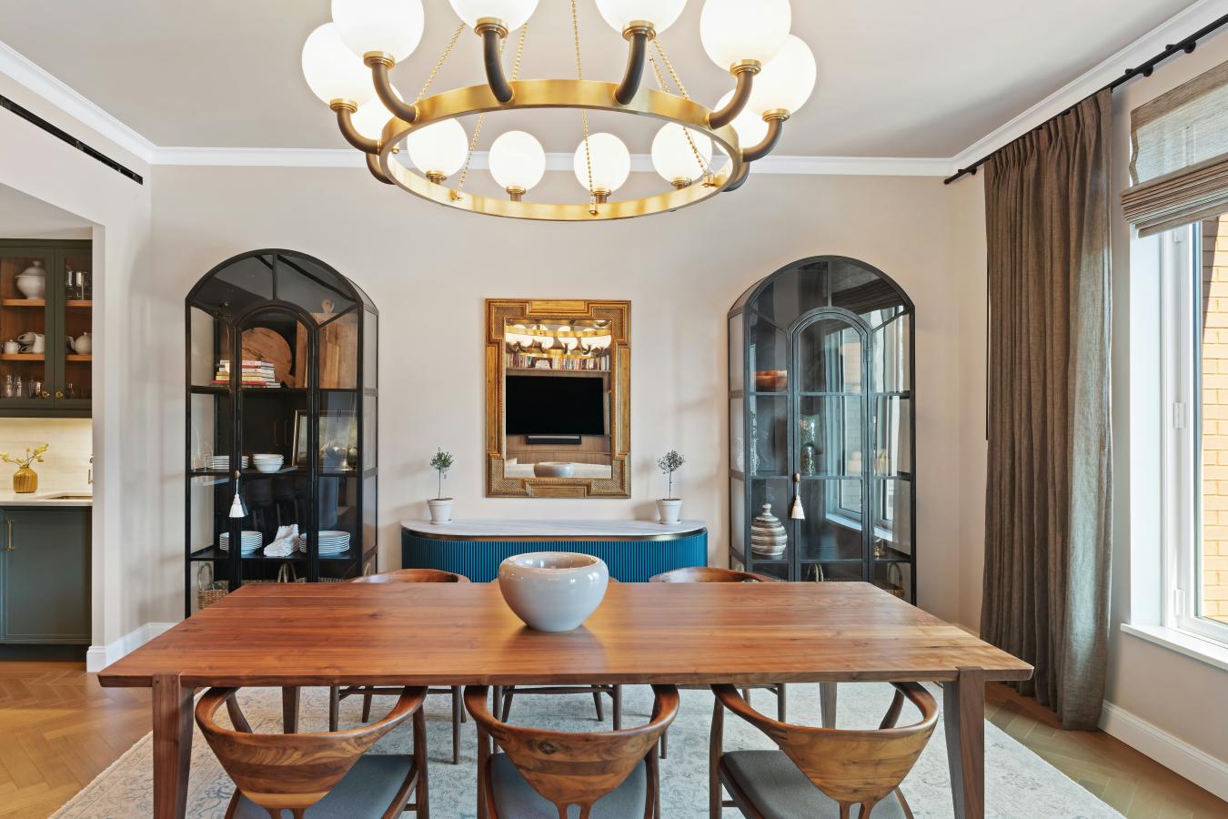 New York, New York, 10024, United States, 4 Bedrooms Bedrooms, ,3 BathroomsBathrooms,Residential,For Sale,2049708