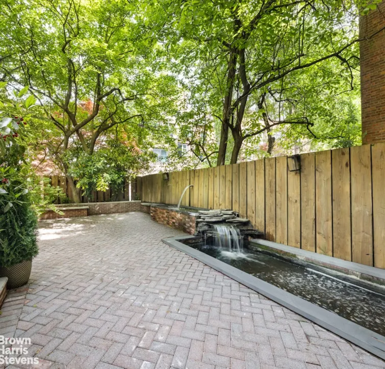New York, New York, 10025, United States, 5 Bedrooms Bedrooms, ,4 BathroomsBathrooms,Residential,For Sale,2049706