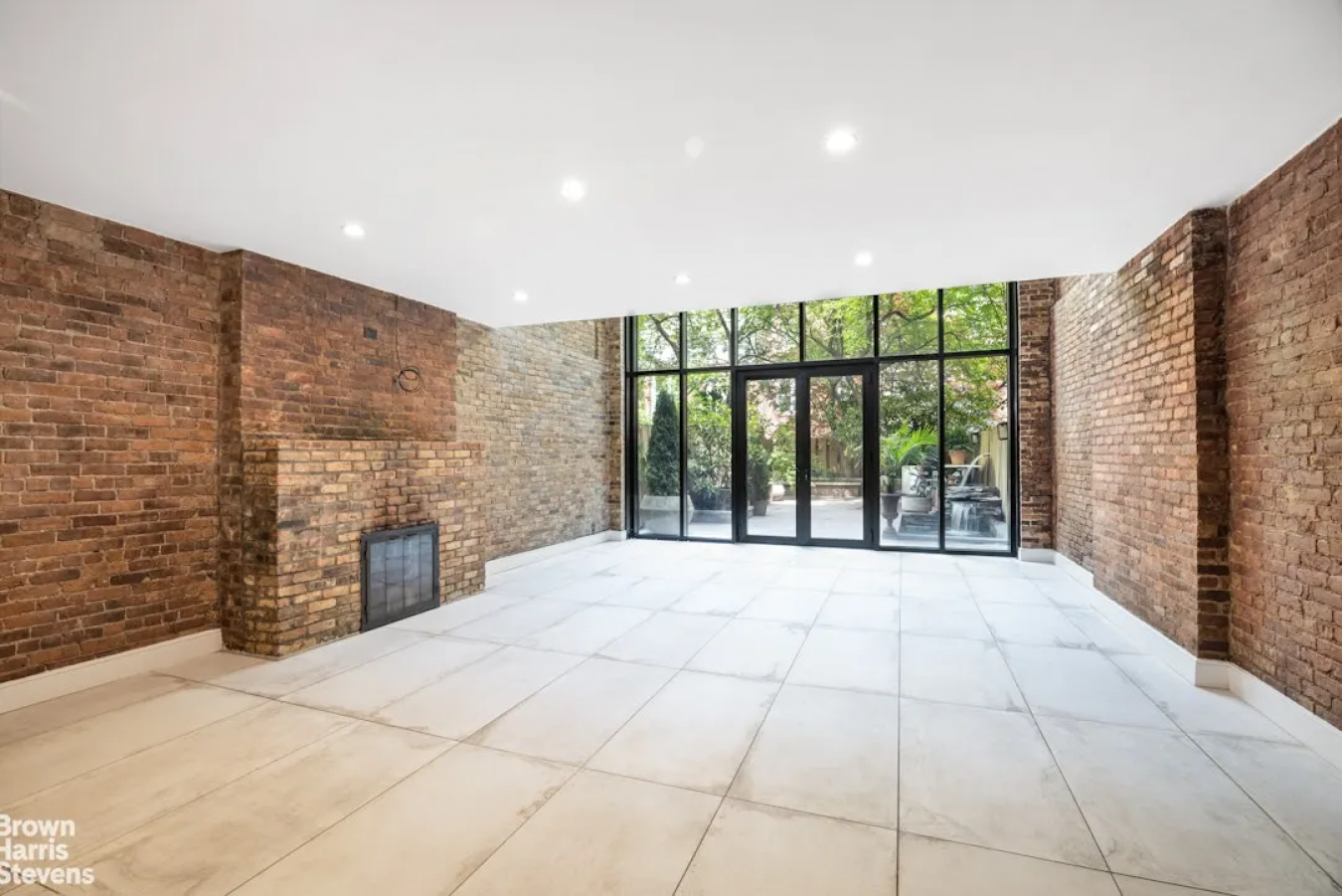 New York, New York, 10025, United States, 5 Bedrooms Bedrooms, ,4 BathroomsBathrooms,Residential,For Sale,2049706