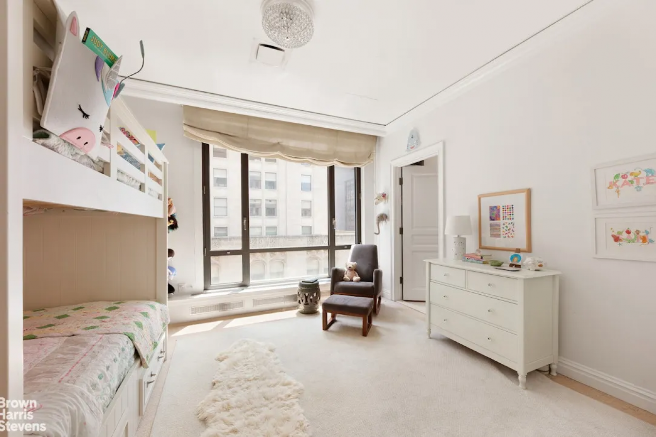 Gramercy Park, New York, 10038, United States, 3 Bedrooms Bedrooms, ,3 BathroomsBathrooms,Residential,For Sale,2049705