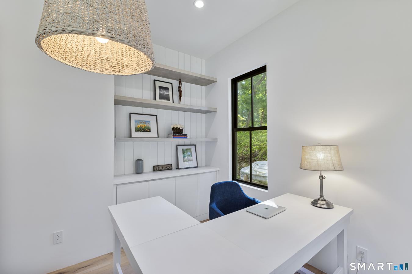 Darien, Connecticut, 06820, United States, 5 Bedrooms Bedrooms, ,4 BathroomsBathrooms,Residential,For Sale,2049704