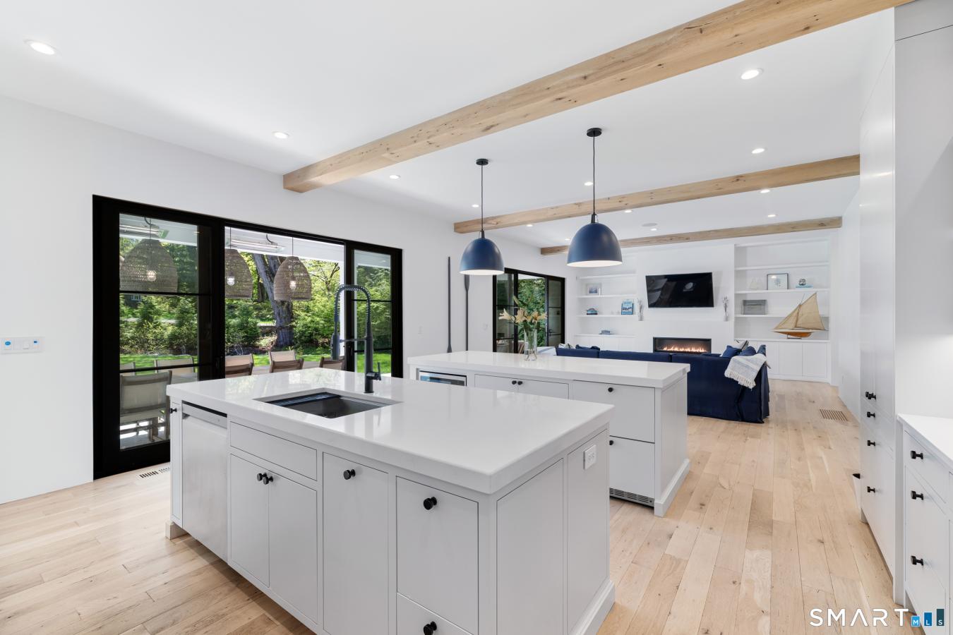 Darien, Connecticut, 06820, United States, 5 Bedrooms Bedrooms, ,4 BathroomsBathrooms,Residential,For Sale,2049704