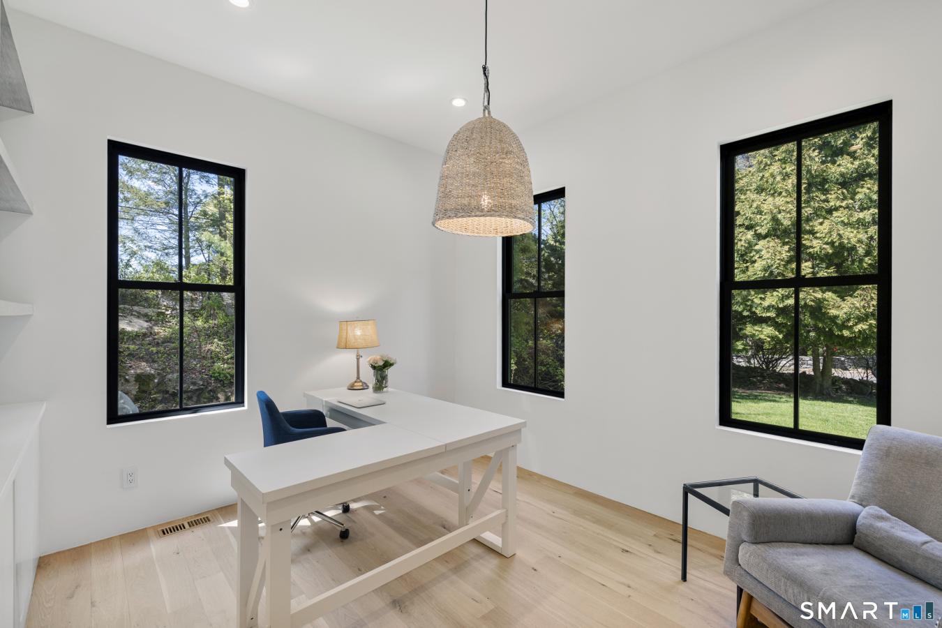 Darien, Connecticut, 06820, United States, 5 Bedrooms Bedrooms, ,4 BathroomsBathrooms,Residential,For Sale,2049704
