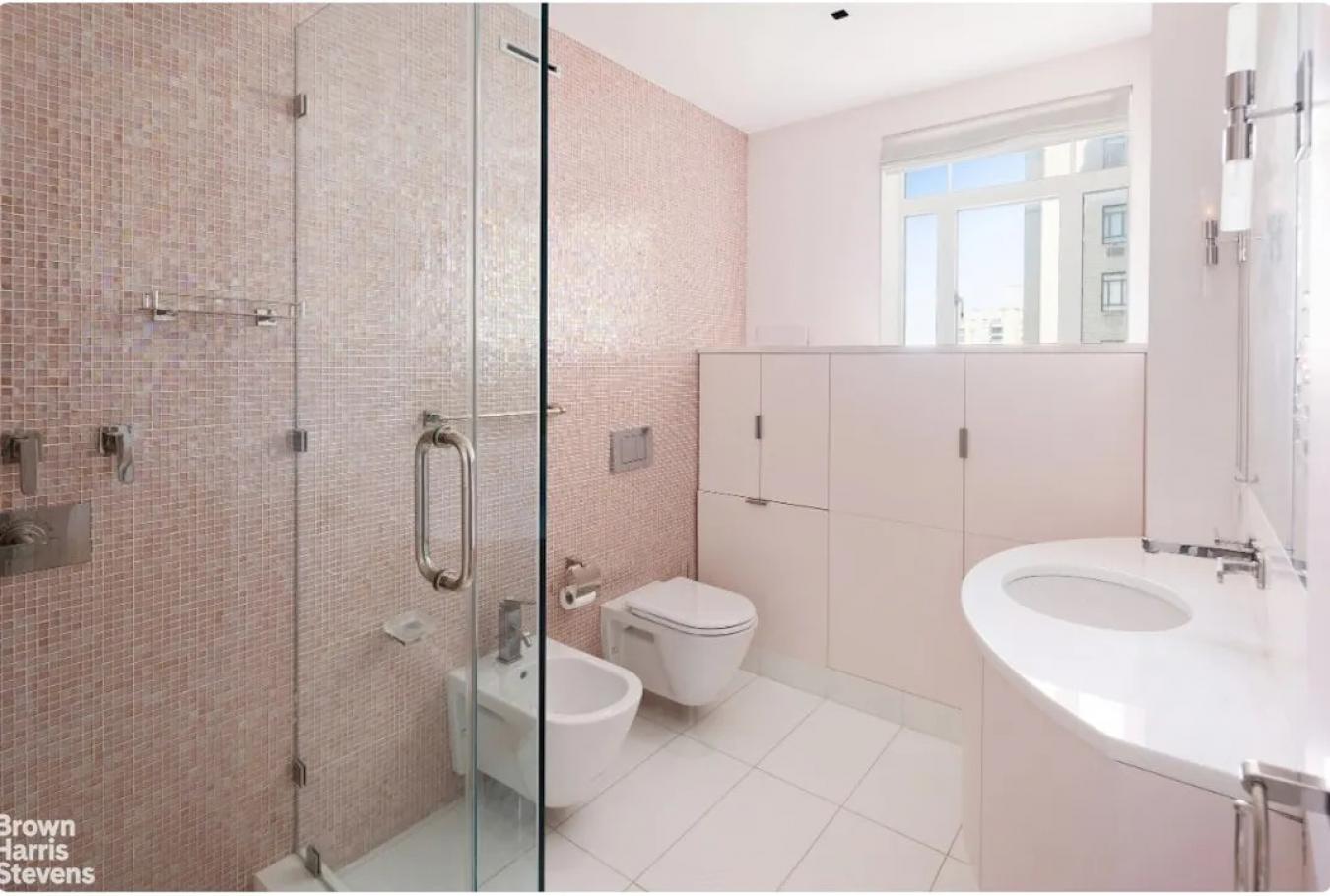 New York, New York, 10023, United States, 2 Bedrooms Bedrooms, ,3 BathroomsBathrooms,Residential,For Sale,2049703
