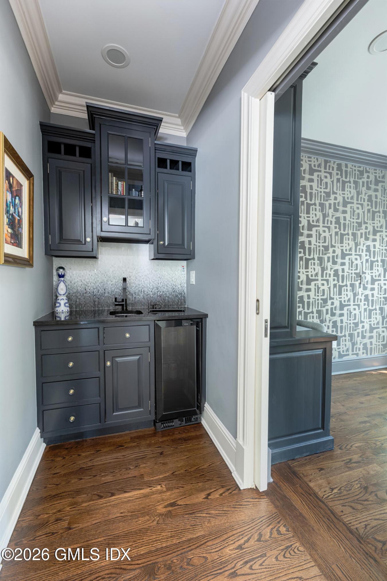 Greenwich, Connecticut, 06831, United States, 5 Bedrooms Bedrooms, ,7 BathroomsBathrooms,Residential,For Sale,2049902