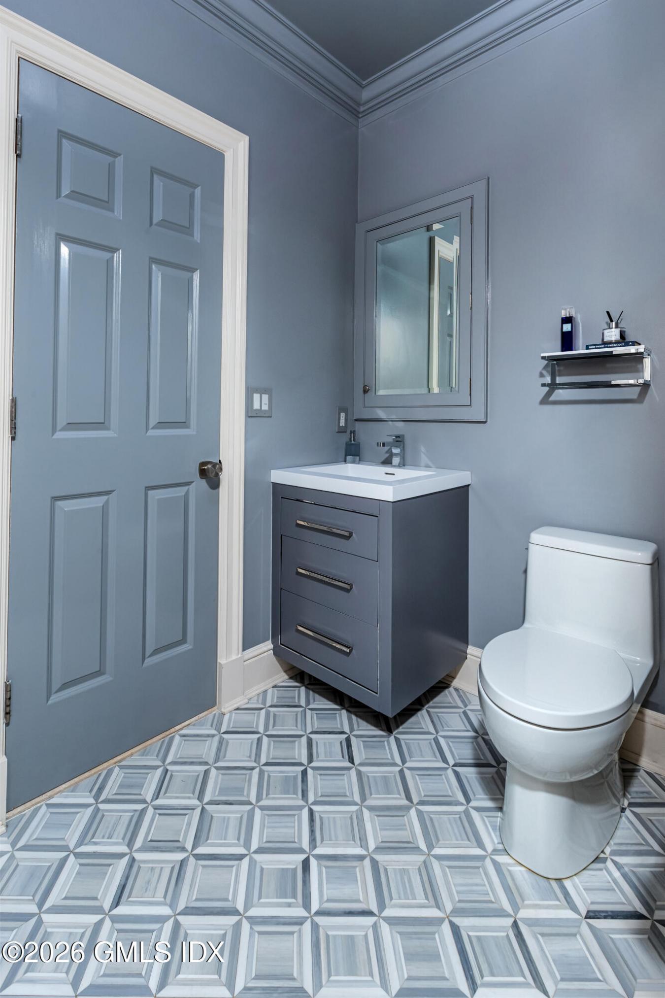 Greenwich, Connecticut, 06831, United States, 5 Bedrooms Bedrooms, ,7 BathroomsBathrooms,Residential,For Sale,2049902