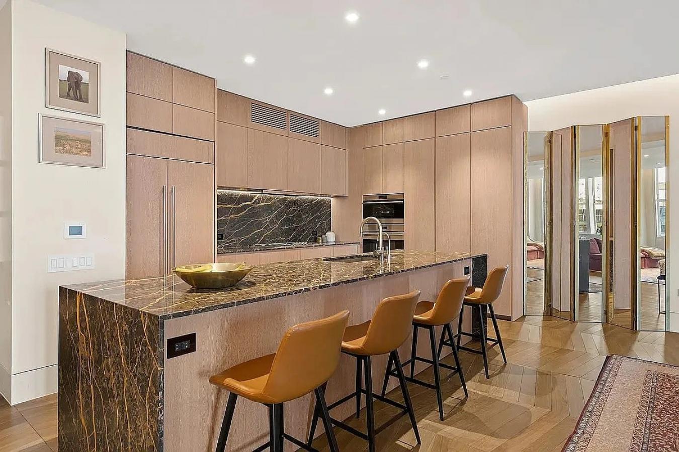 Tribeca, New York, 10007, United States, 3 Bedrooms Bedrooms, ,3 BathroomsBathrooms,Residential,For Sale,2049701