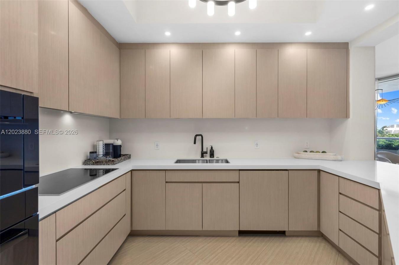 Miami Beach, Florida, 33139, United States, 2 Bedrooms Bedrooms, ,2 BathroomsBathrooms,Residential,For Sale,2049700
