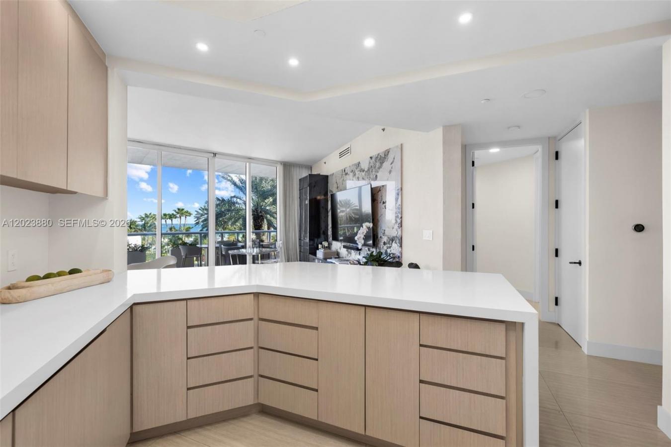 Miami Beach, Florida, 33139, United States, 2 Bedrooms Bedrooms, ,2 BathroomsBathrooms,Residential,For Sale,2049700