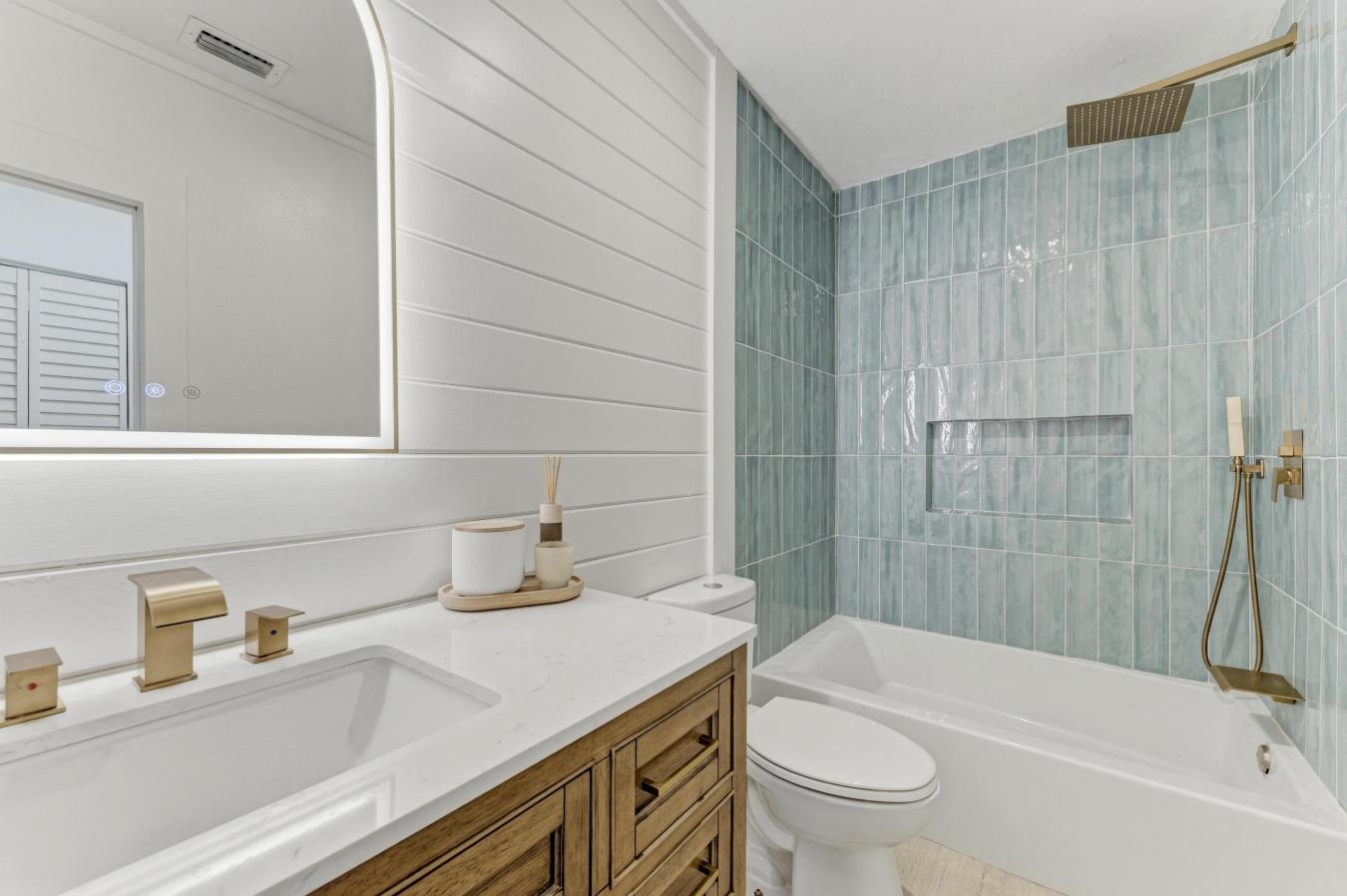Nokomis, Florida, 34275, United States, 3 Bedrooms Bedrooms, ,1 BathroomBathrooms,Residential,For Sale,2049692