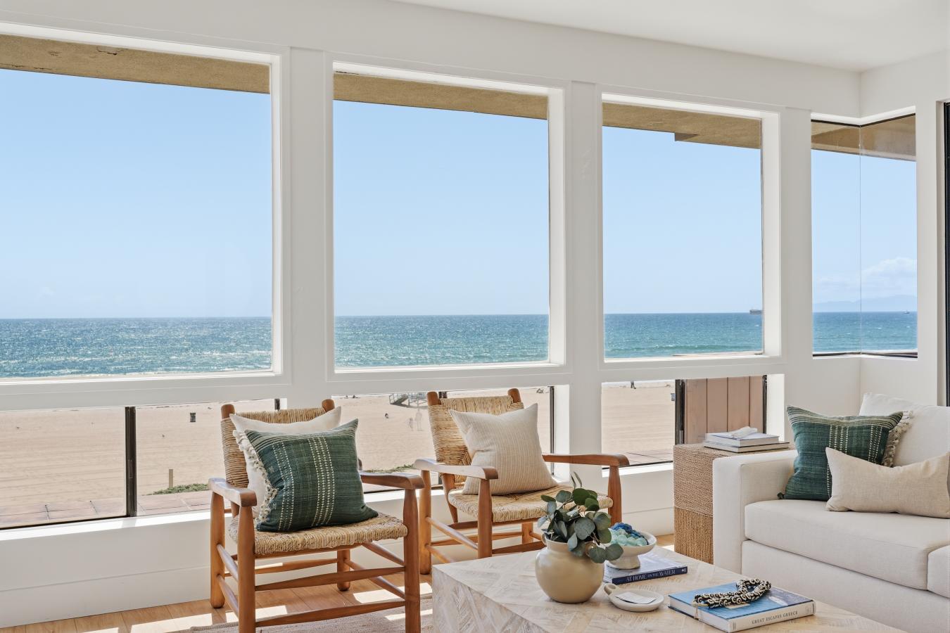 Manhattan Beach, California, 90266, United States, 4 Bedrooms Bedrooms, ,2 BathroomsBathrooms,Residential,For Sale,2049691