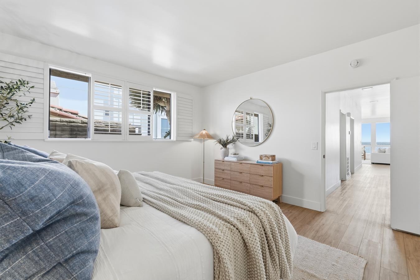 Manhattan Beach, California, 90266, United States, 4 Bedrooms Bedrooms, ,2 BathroomsBathrooms,Residential,For Sale,2049691