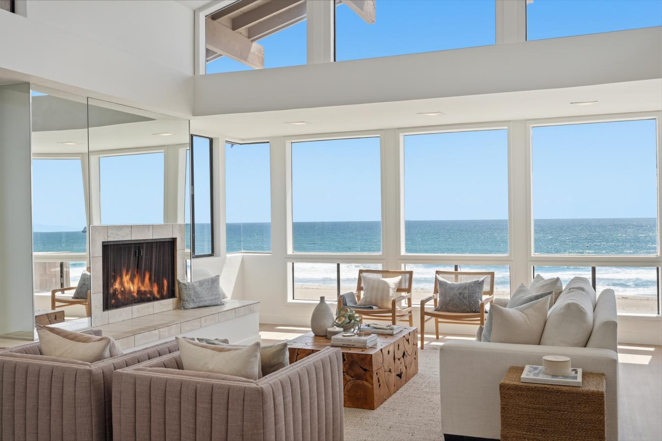 Manhattan Beach, California, 90266, United States, 4 Bedrooms Bedrooms, ,2 BathroomsBathrooms,Residential,For Sale,2049691