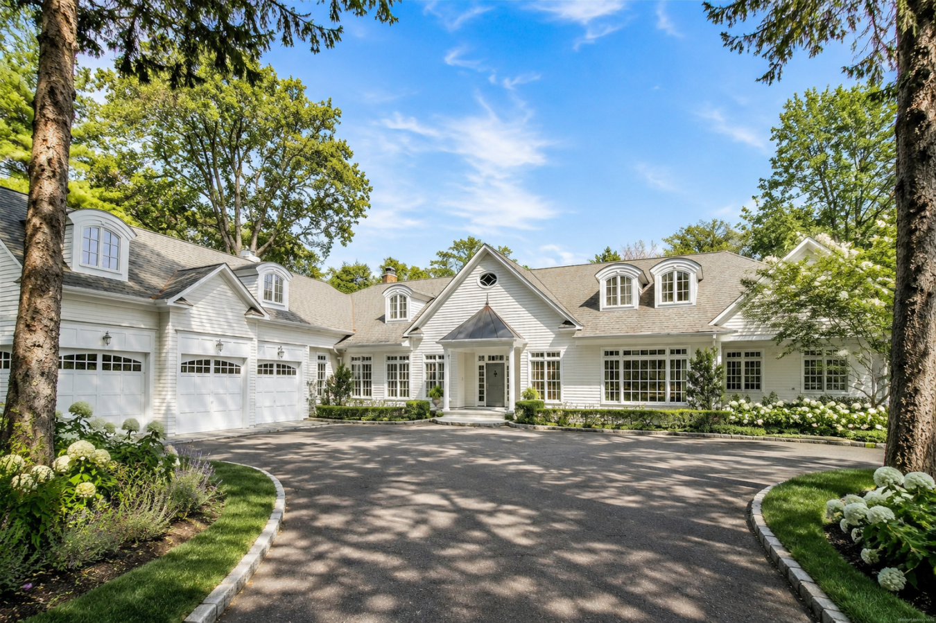 Elmont, New York, 11050, United States, 5 Bedrooms Bedrooms, ,5 BathroomsBathrooms,Residential,For Sale,2049685