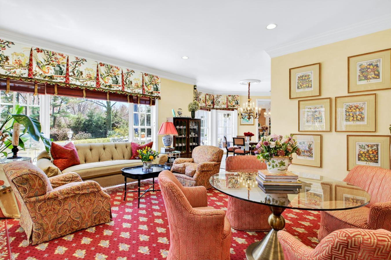 Elmont, New York, 11050, United States, 5 Bedrooms Bedrooms, ,5 BathroomsBathrooms,Residential,For Sale,2049685