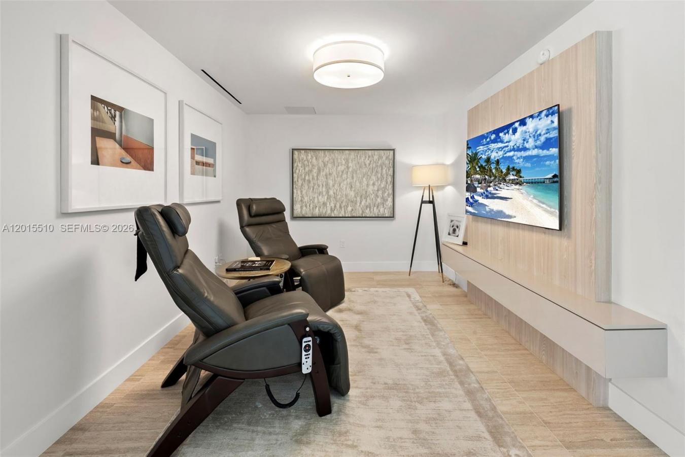 Fort Lauderdale, Florida, 33304, United States, 2 Bedrooms Bedrooms, ,3 BathroomsBathrooms,Residential,For Sale,2049684