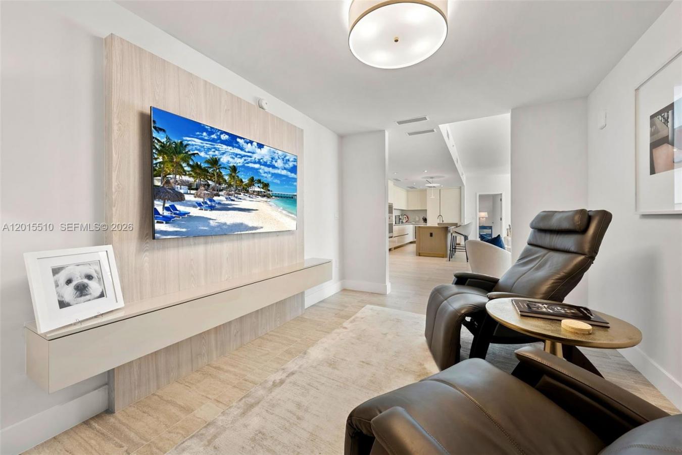 Fort Lauderdale, Florida, 33304, United States, 2 Bedrooms Bedrooms, ,3 BathroomsBathrooms,Residential,For Sale,2049684