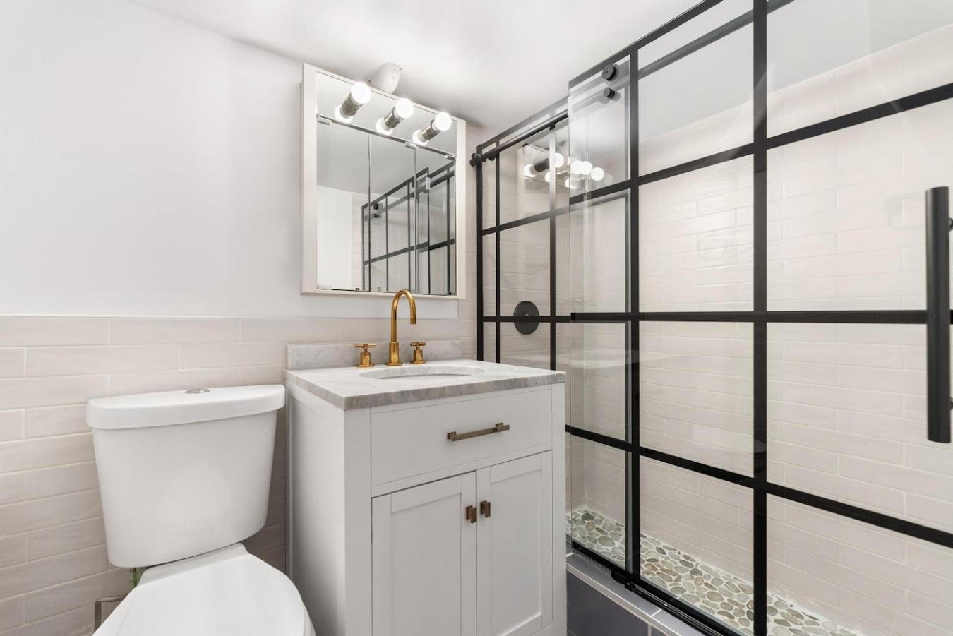 Williamsburg, North side, New York, 11211, United States, 4 Bedrooms Bedrooms, ,6 BathroomsBathrooms,Residential,For Sale,2049683