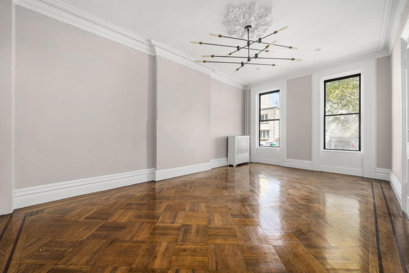 Williamsburg, North side, New York, 11211, United States, 4 Bedrooms Bedrooms, ,6 BathroomsBathrooms,Residential,For Sale,2049683
