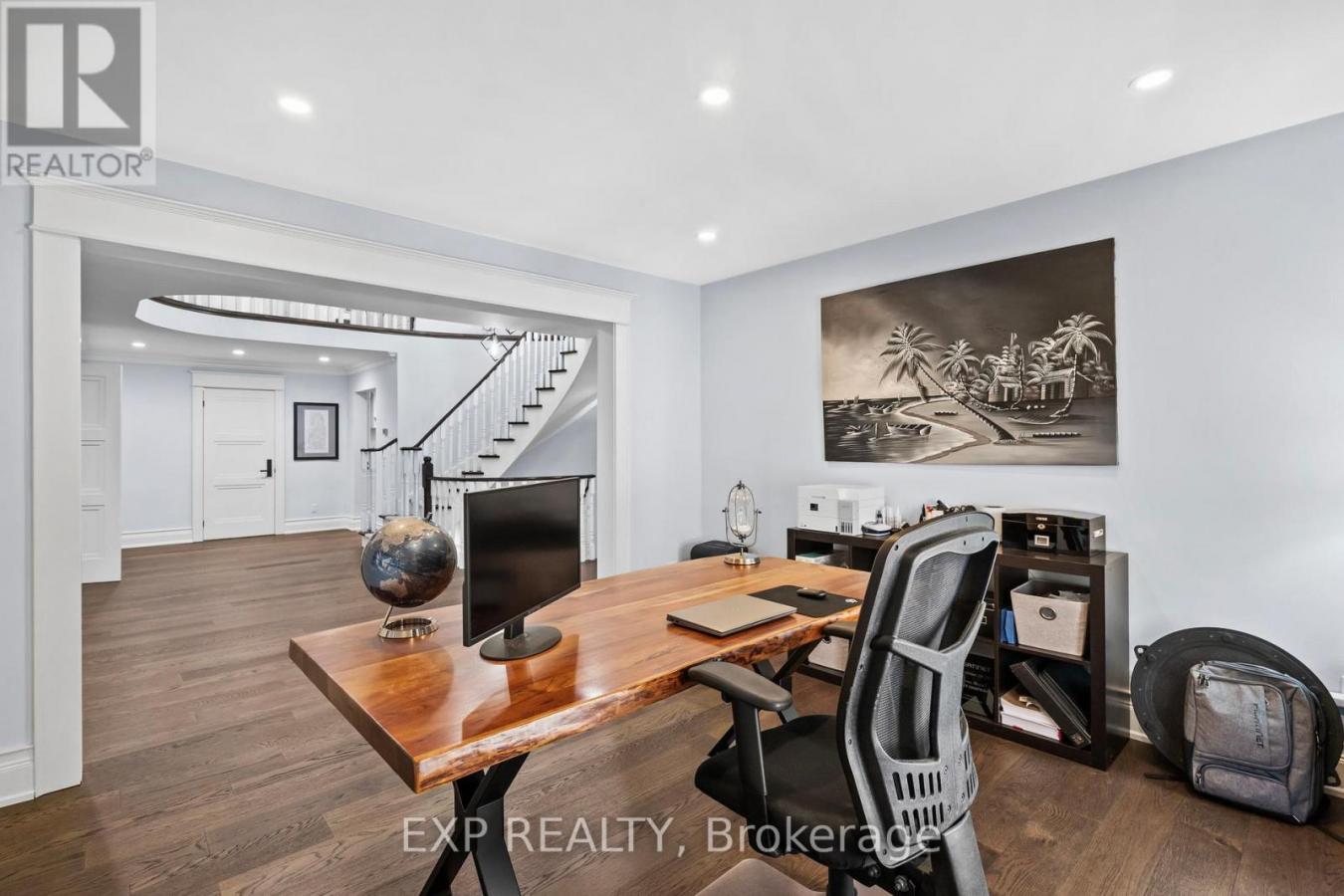 Newmarket, ON, L3X1K8, Canada, 6 Bedrooms Bedrooms, ,4 BathroomsBathrooms,Residential,For Sale,2049681