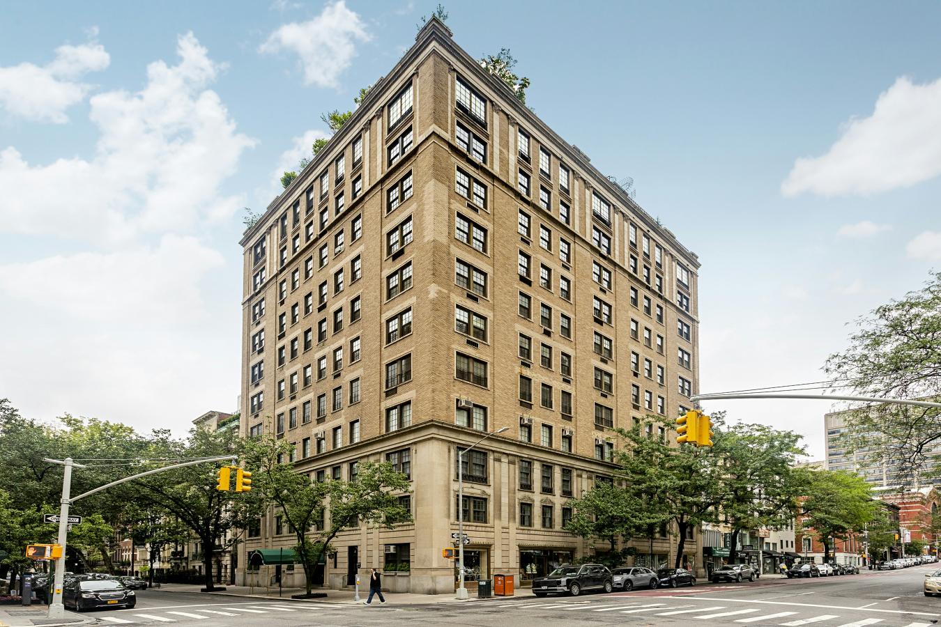 New York, New York, 10021, United States, 5 Bedrooms Bedrooms, ,4 BathroomsBathrooms,Residential,For Sale,2049680