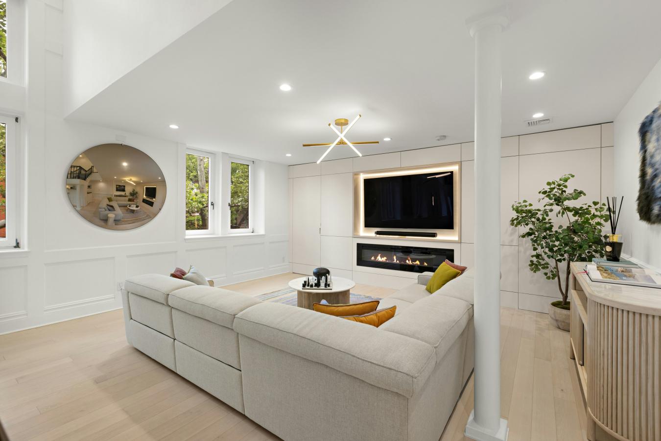 Hoboken, New Jersey, 07030, United States, 5 Bedrooms Bedrooms, ,3 BathroomsBathrooms,Residential,For Sale,2049679