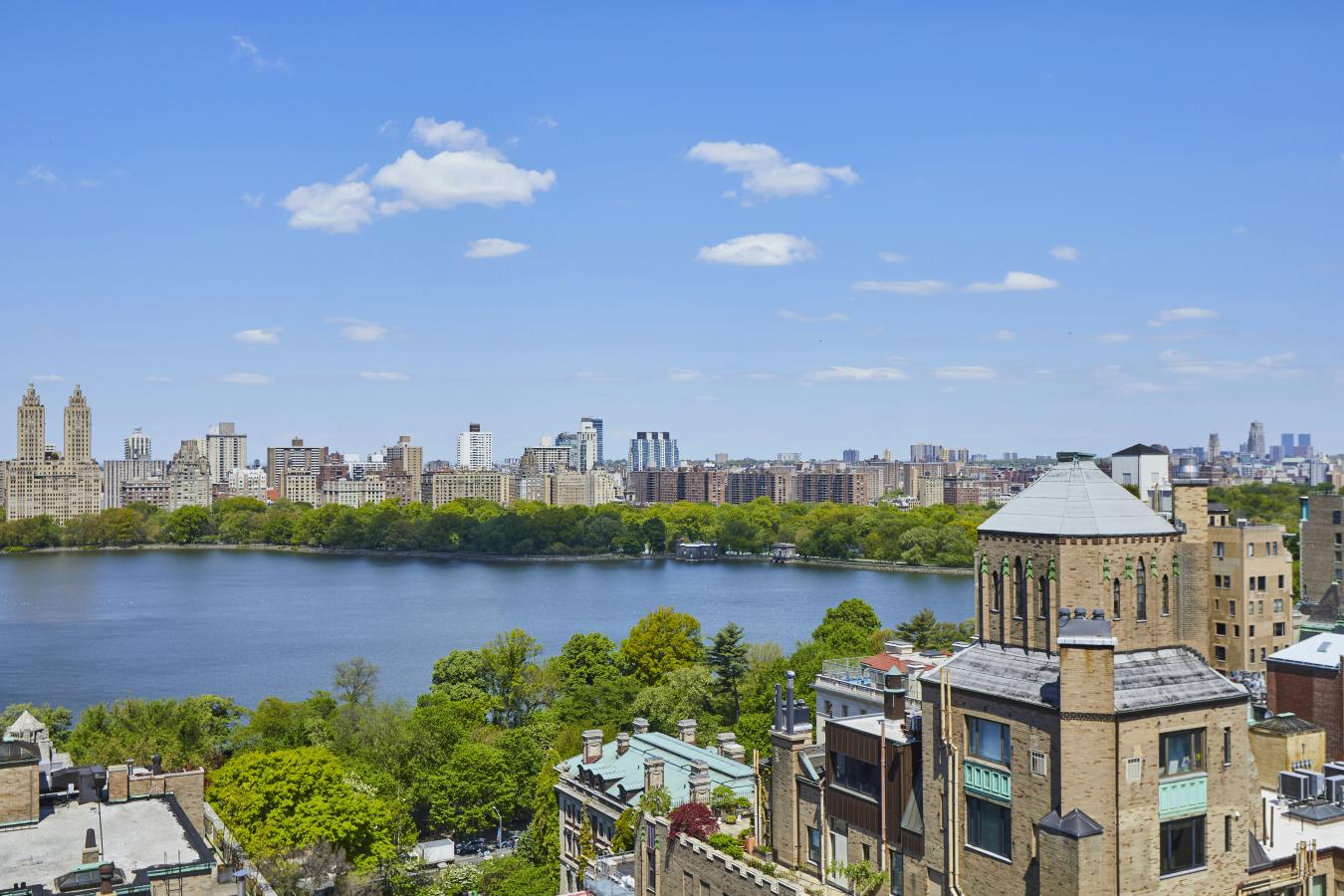 New York, New York, 10128, United States, 3 Bedrooms Bedrooms, ,2 BathroomsBathrooms,Residential,For Sale,2049678