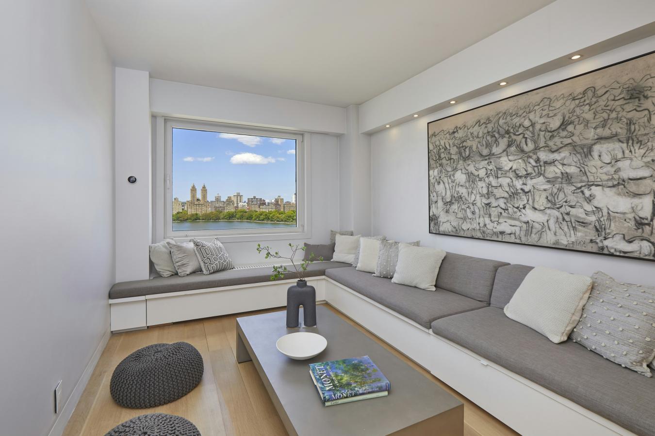 New York, New York, 10128, United States, 3 Bedrooms Bedrooms, ,2 BathroomsBathrooms,Residential,For Sale,2049678