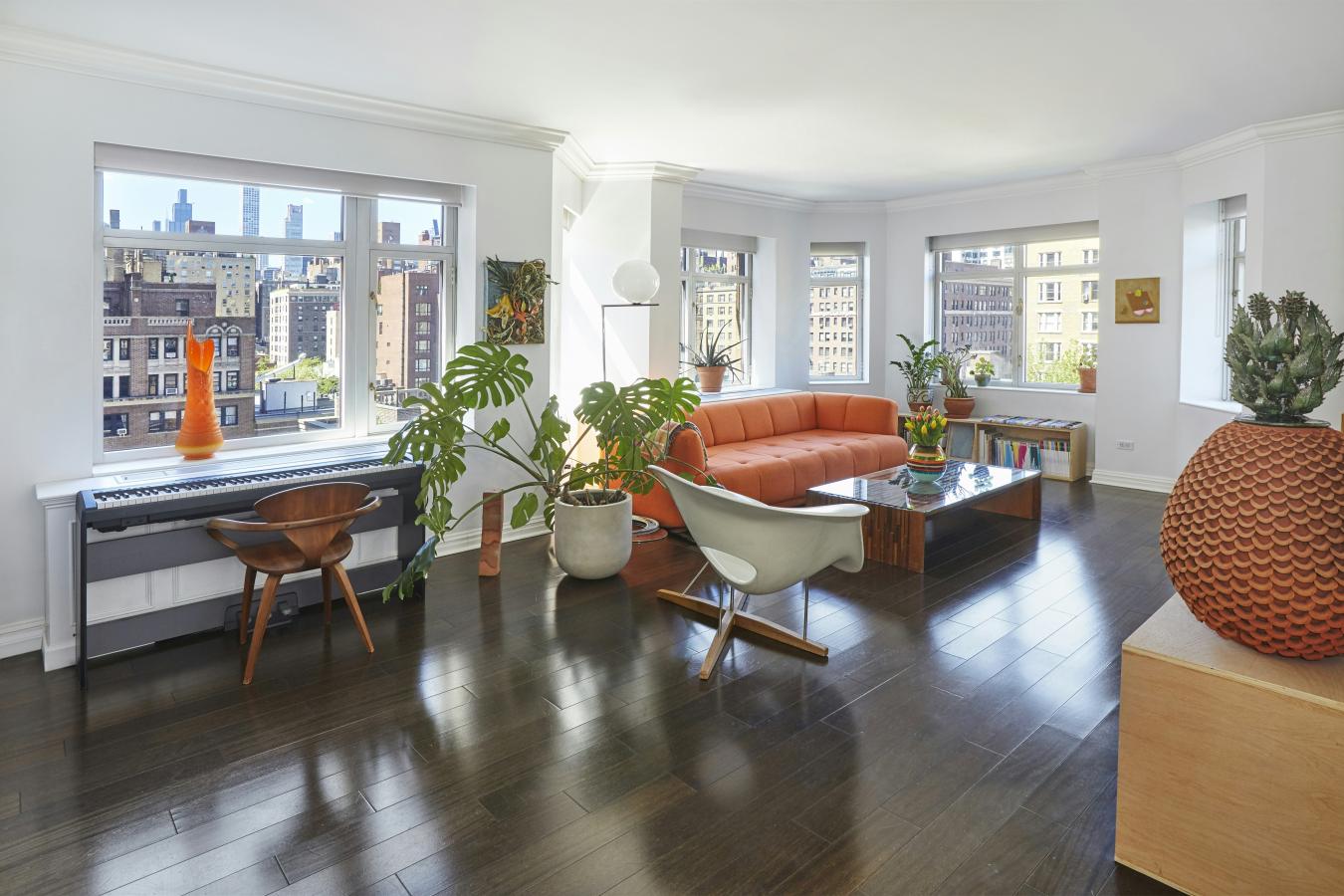 New York, New York, 10021, United States, 3 Bedrooms Bedrooms, ,3 BathroomsBathrooms,Residential,For Sale,2049676
