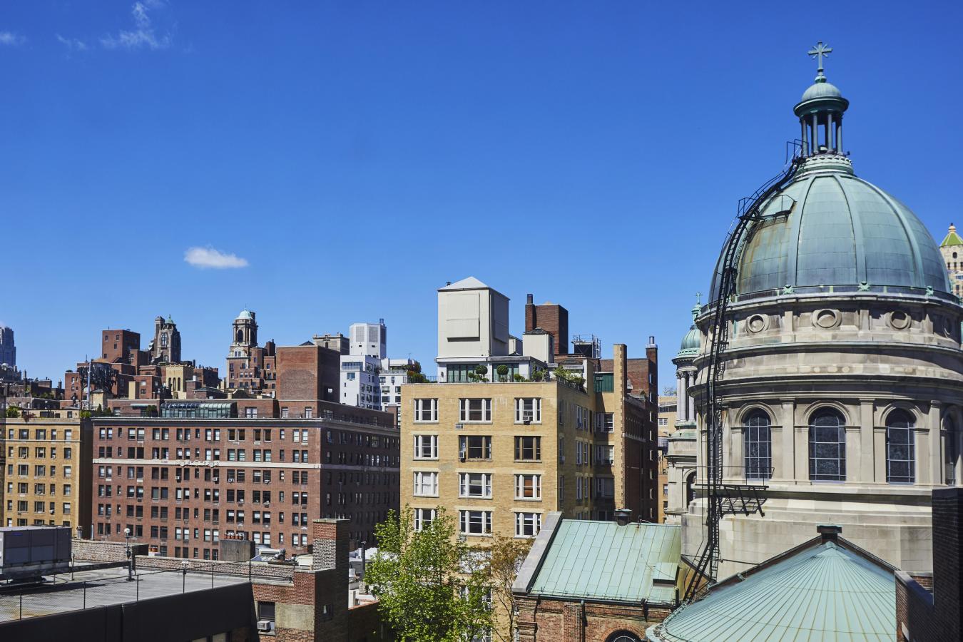 New York, New York, 10021, United States, 3 Bedrooms Bedrooms, ,3 BathroomsBathrooms,Residential,For Sale,2049676