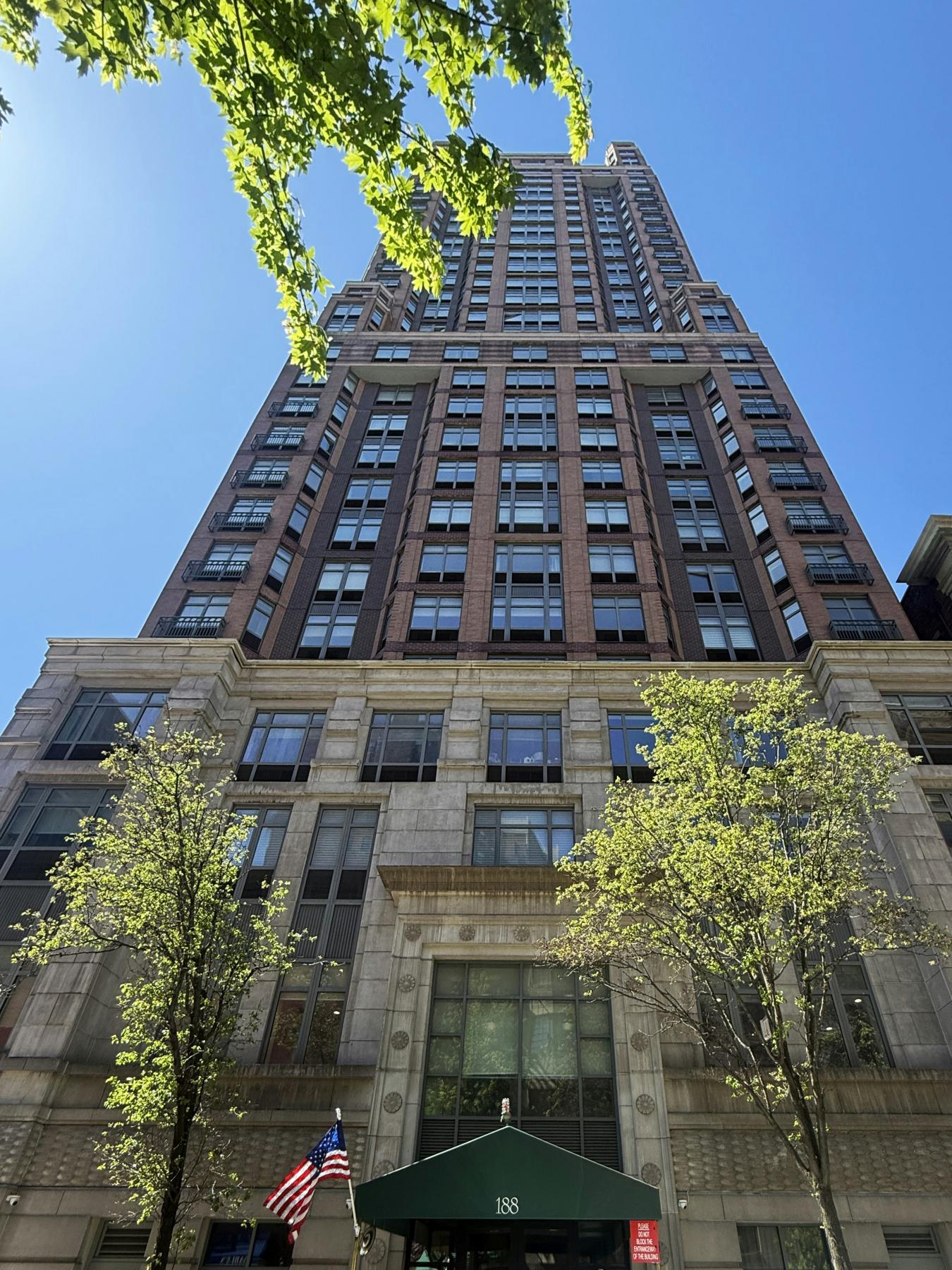 New York, New York, 10021, United States, 3 Bedrooms Bedrooms, ,3 BathroomsBathrooms,Residential,For Sale,2049676