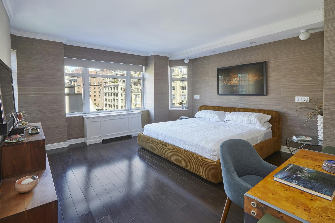 New York, New York, 10021, United States, 3 Bedrooms Bedrooms, ,3 BathroomsBathrooms,Residential,For Sale,2049676