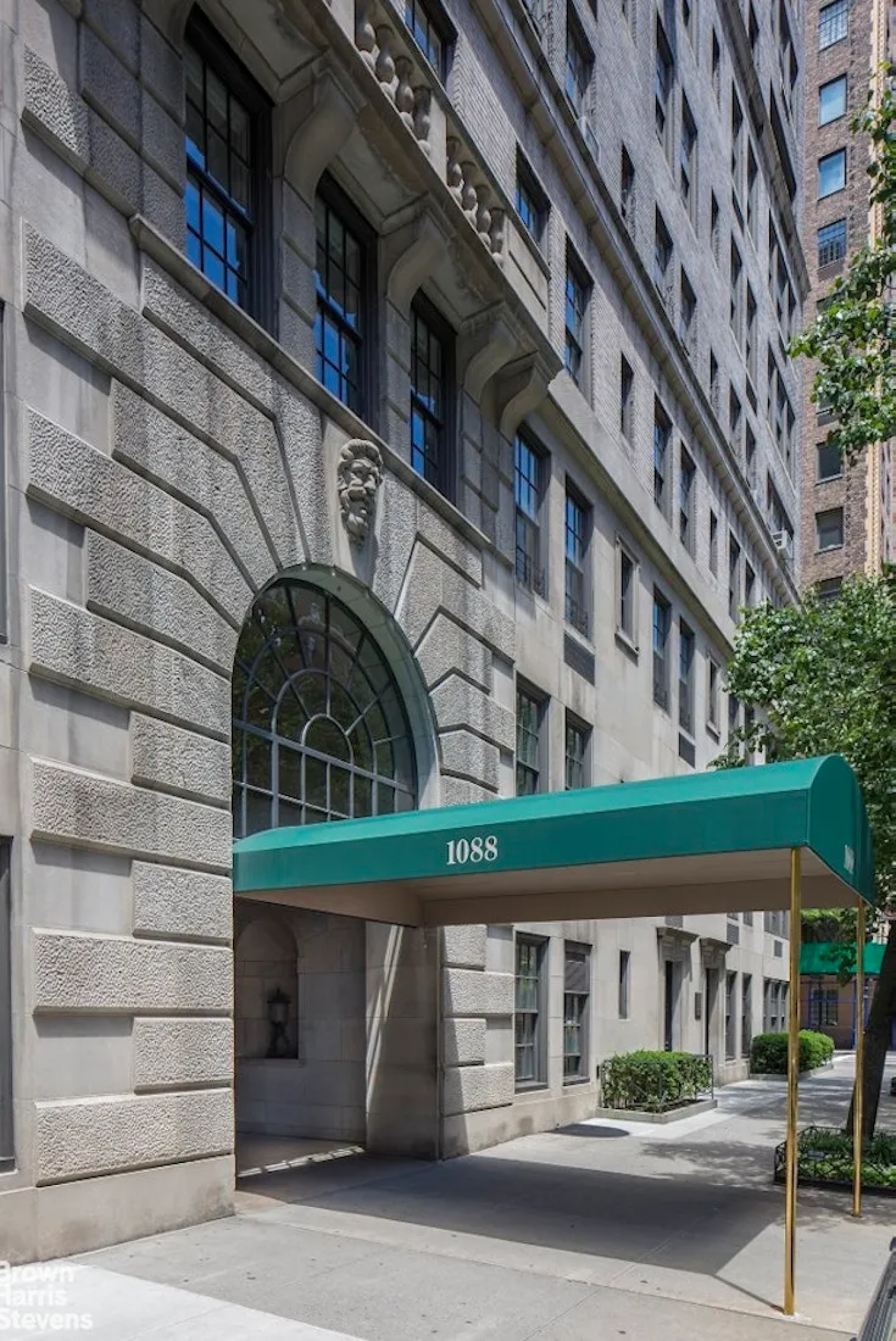 New York, New York, 10128, United States, 4 Bedrooms Bedrooms, ,4 BathroomsBathrooms,Residential,For Sale,2049672