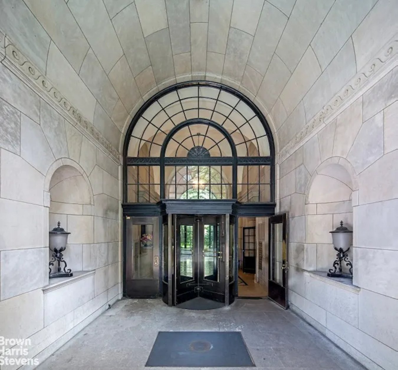 New York, New York, 10128, United States, 4 Bedrooms Bedrooms, ,4 BathroomsBathrooms,Residential,For Sale,2049672