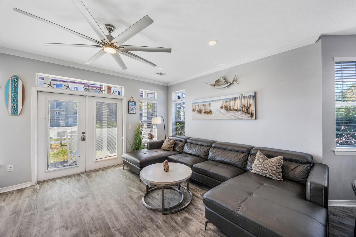 Destin, Florida, 32541, United States, 6 Bedrooms Bedrooms, ,5 BathroomsBathrooms,Residential,For Sale,2049671