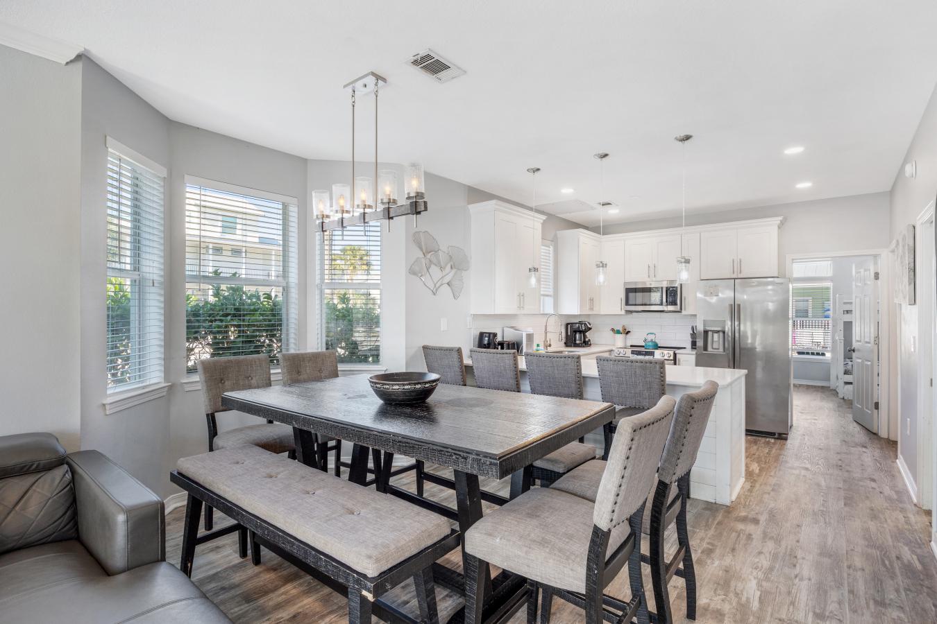 Destin, Florida, 32541, United States, 6 Bedrooms Bedrooms, ,5 BathroomsBathrooms,Residential,For Sale,2049671