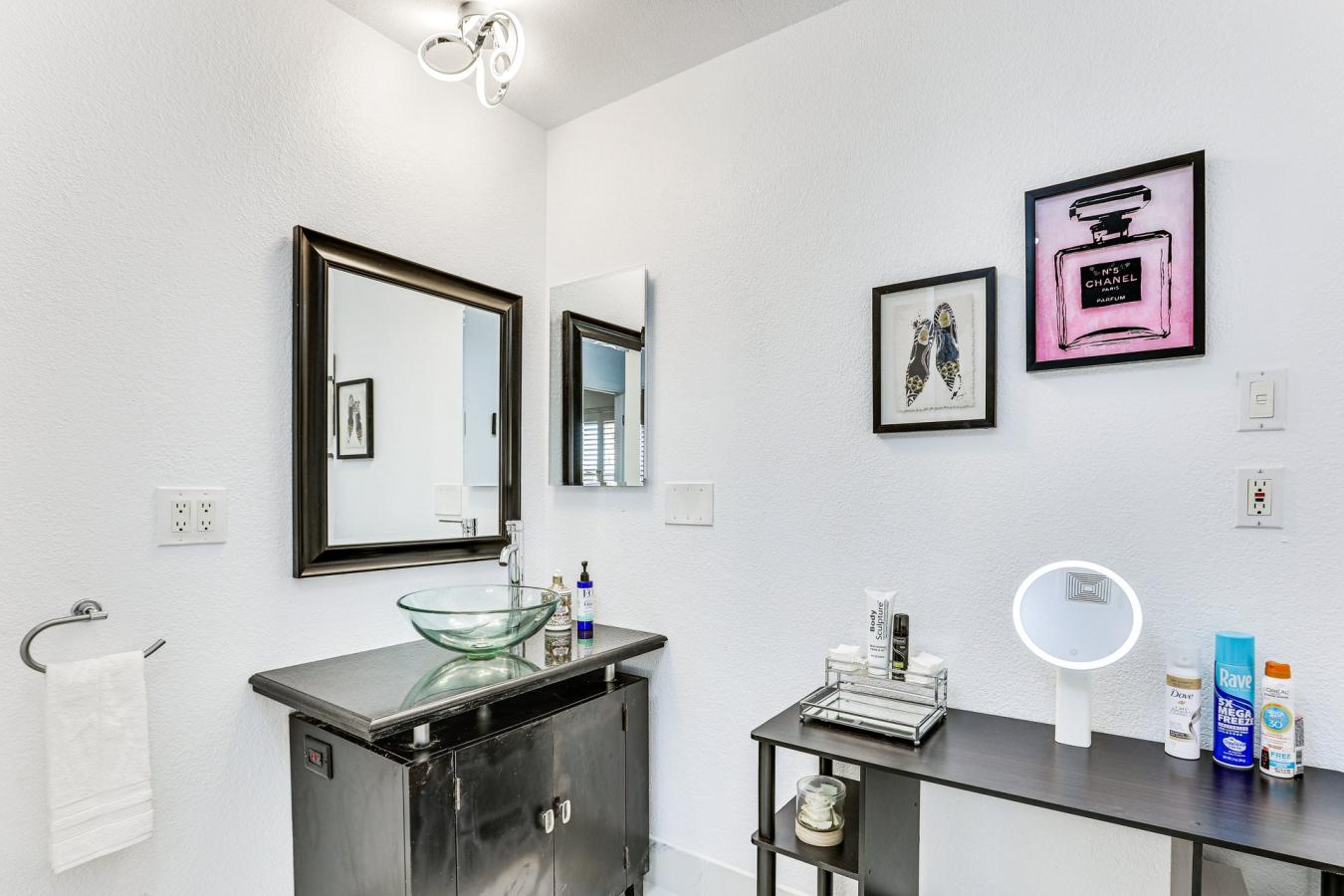 Scottsdale, Arizona, 85254, United States, 6 Bedrooms Bedrooms, ,5 BathroomsBathrooms,Residential,For Sale,2049669