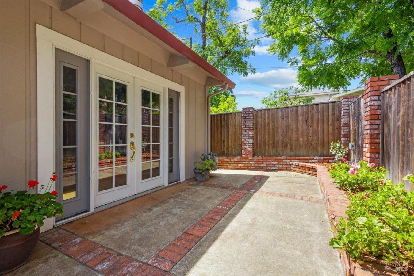 Santa Rosa, Sonoma, 95404, United States, 3 Bedrooms Bedrooms, ,3 BathroomsBathrooms,Residential,For Sale,2049668