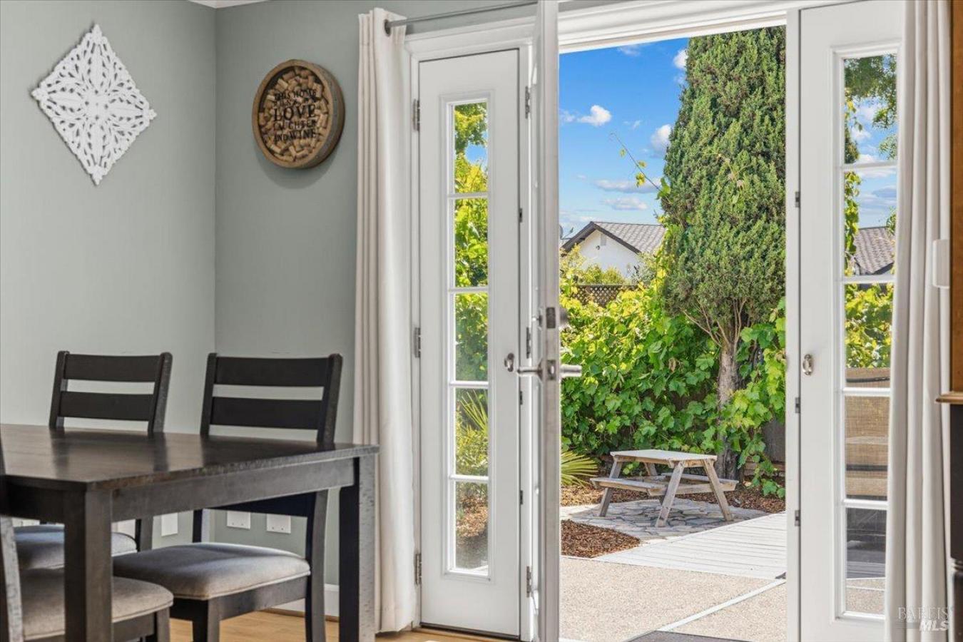 Santa Rosa, Sonoma, 95404, United States, 3 Bedrooms Bedrooms, ,3 BathroomsBathrooms,Residential,For Sale,2049668