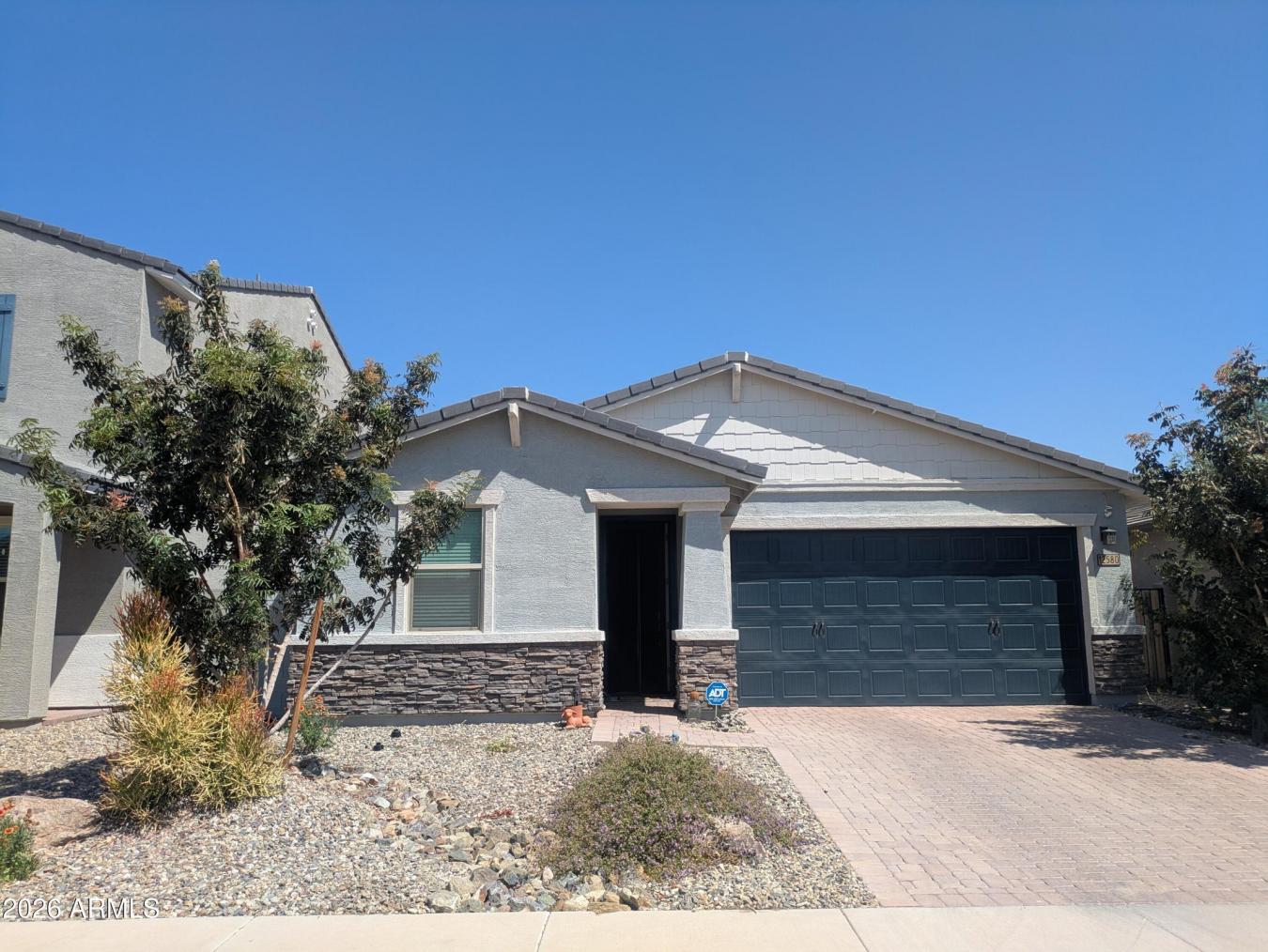 Single Story-Split Floorplan-Ensuite-3 full Bathrooms- Flex Room-Open – image 1