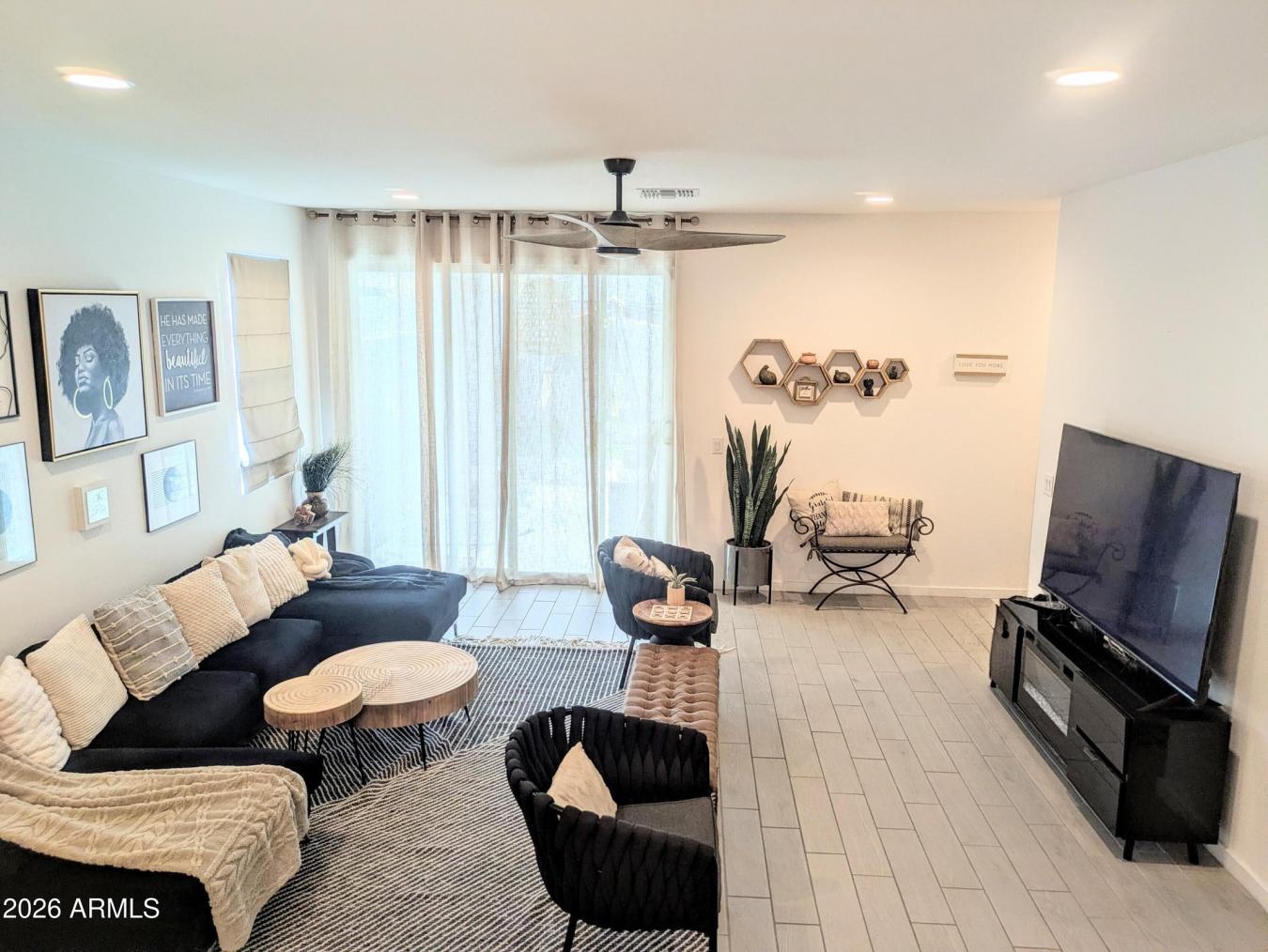 Single Story-Split Floorplan-Ensuite-3 full Bathrooms- Flex Room-Open – image 12