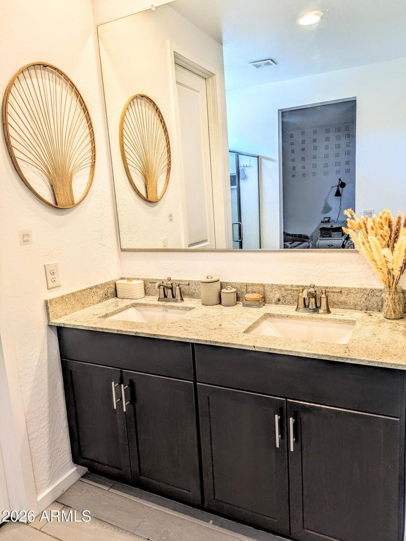 Single Story-Split Floorplan-Ensuite-3 full Bathrooms- Flex Room-Open – image 18