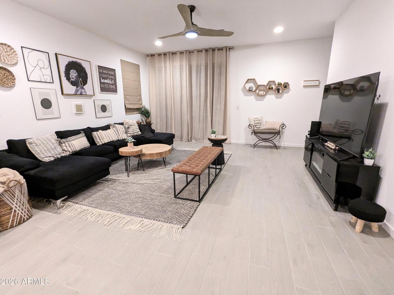 Single Story-Split Floorplan-Ensuite-3 full Bathrooms- Flex Room-Open – image 5