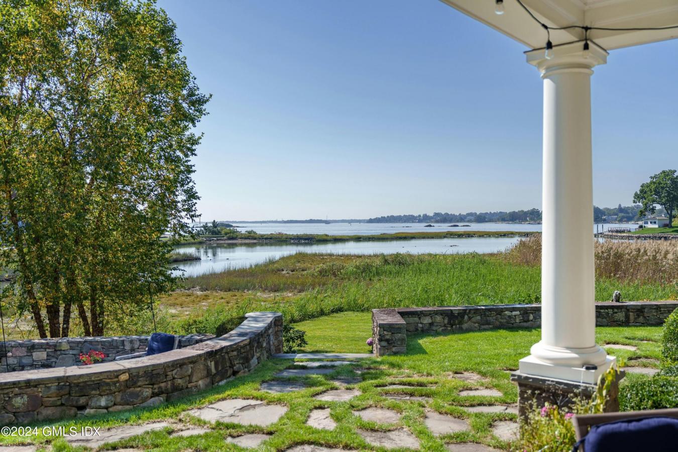Riverside, Connecticut, 06878, United States, 4 Bedrooms Bedrooms, ,5 BathroomsBathrooms,Residential,For Sale,2049663