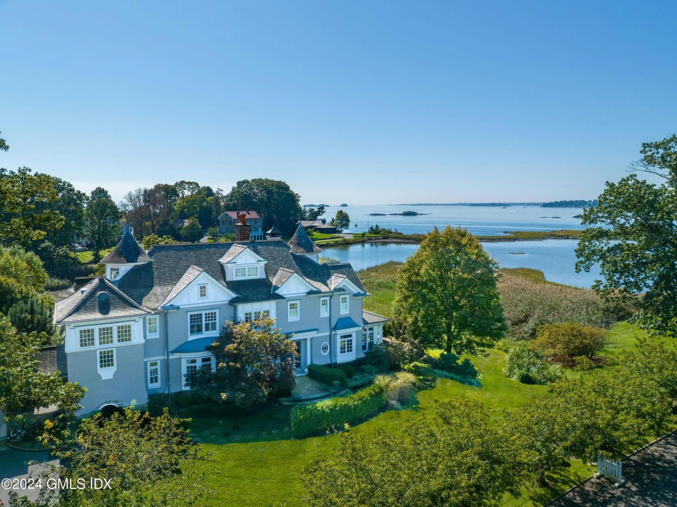 Riverside, Connecticut, 06878, United States, 4 Bedrooms Bedrooms, ,5 BathroomsBathrooms,Residential,For Sale,2049663