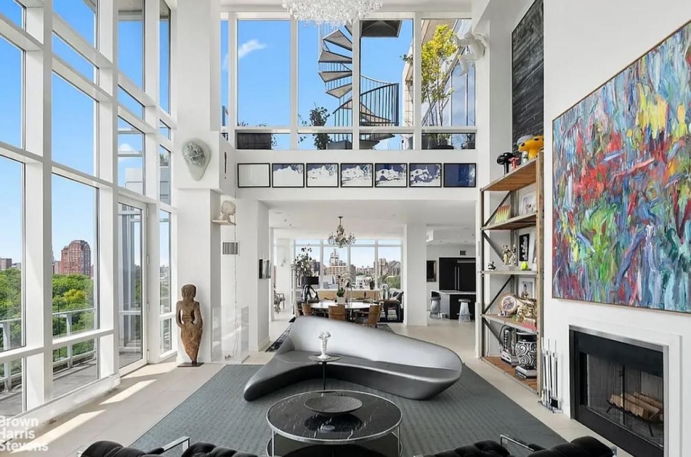 Central Harlem, New York, 10026, United States, 4 Bedrooms Bedrooms, ,3 BathroomsBathrooms,Residential,For Sale,2049662