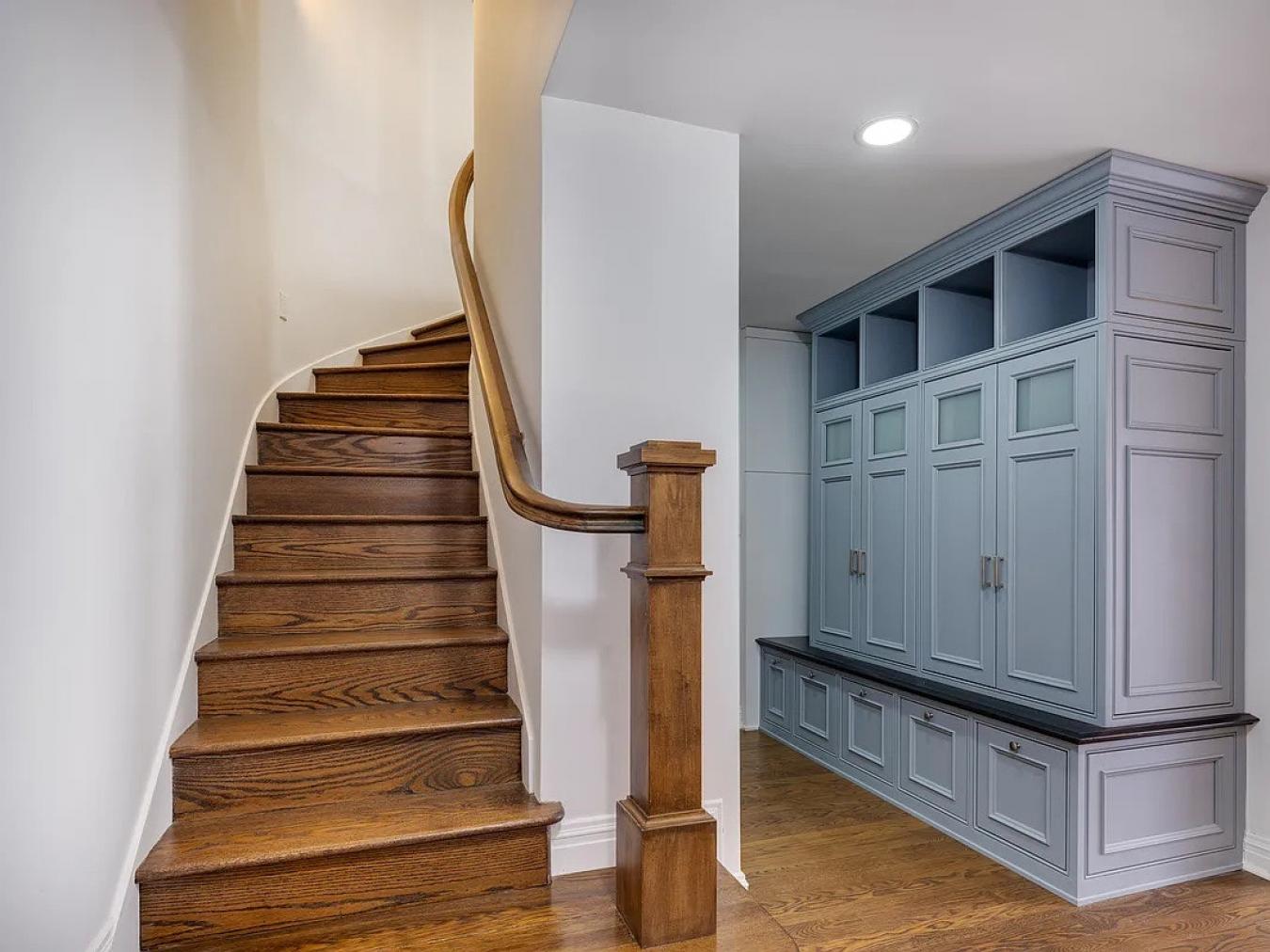 New York, New York, 10019, United States, 2 Bedrooms Bedrooms, ,3 BathroomsBathrooms,Residential,For Sale,2049660